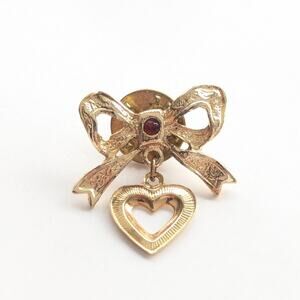 Vintage Estate Brushed Gold Tone Bow Heart Dangle Garnet Stone Love Brooch Pin
